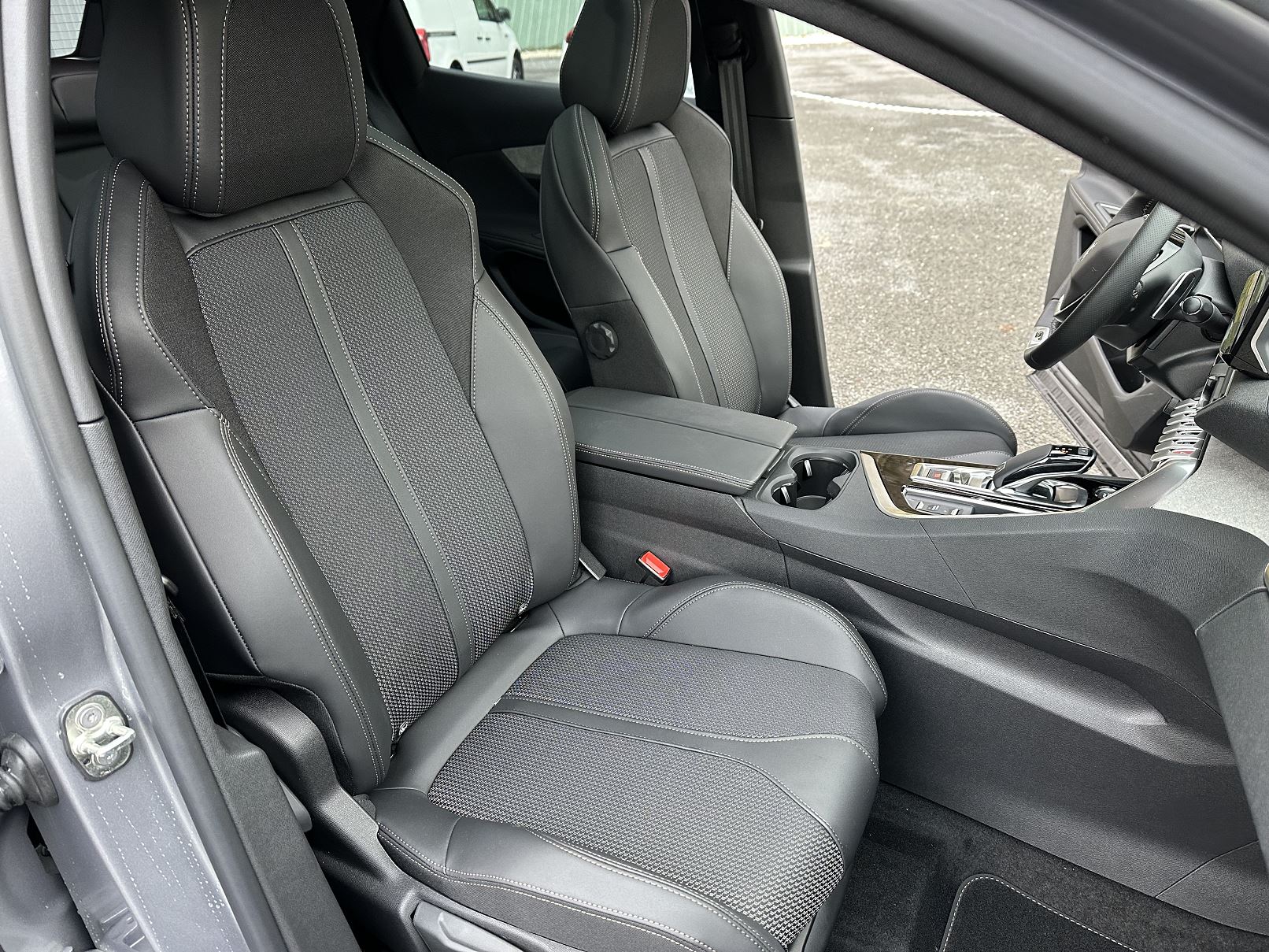 Peugeot 3008 1.2 puretech 130 GT